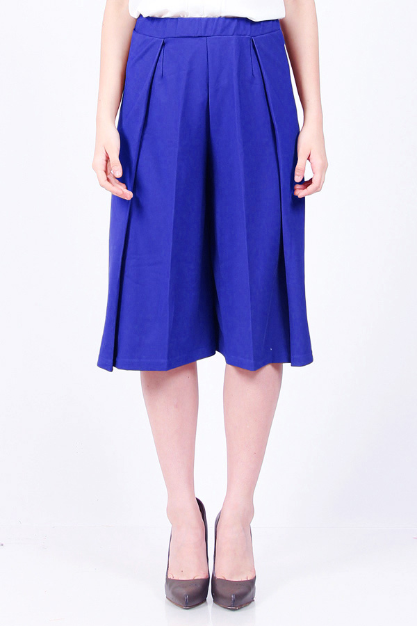 BASIC CULLOTES (JP142) Material: wedges super thick (Recommended) Length: 76cm Waist: 64-98cm (karet) note: ada kantong kiri dan kanan