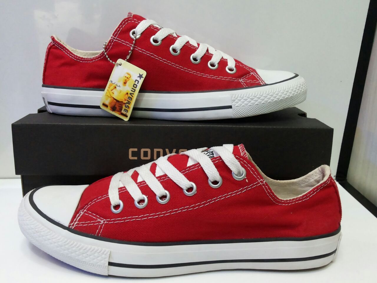 Sepatu Casual Canvas Low Unisex 9 Varian Warna sepatu casual canvas low unisex 9 varian warna